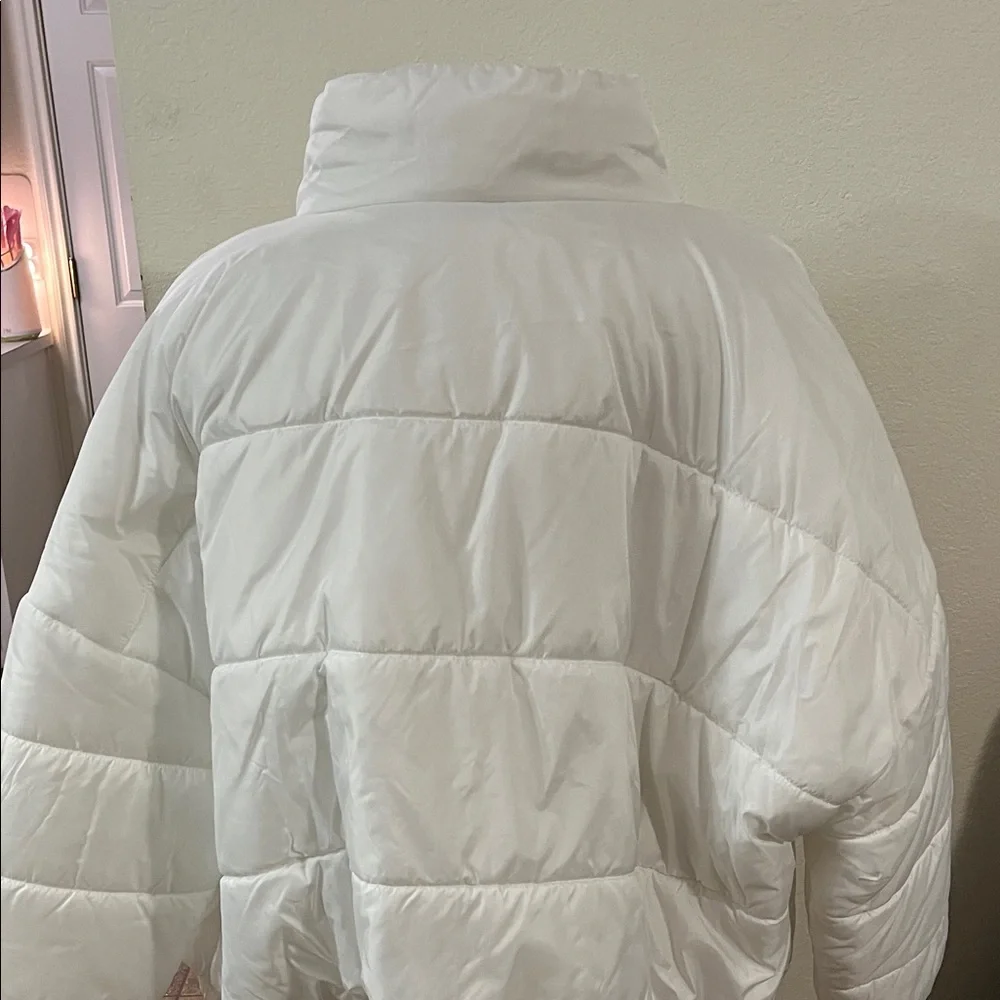 Abound White Puffer Jacket - Picture 5 of 8